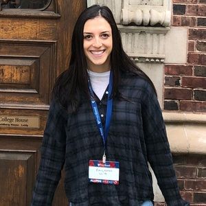 Meet your Posher, Emily